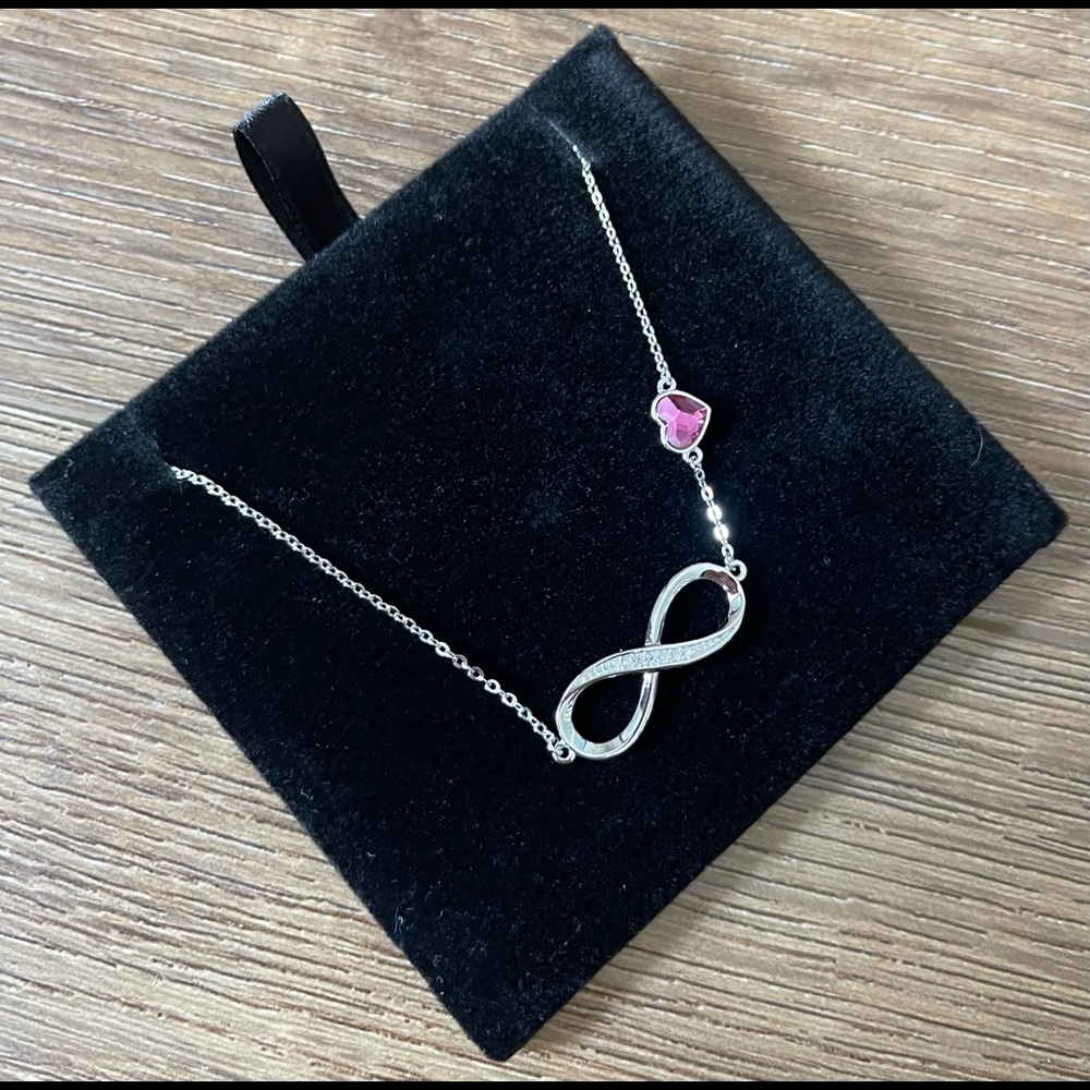 CDE-NWT 925 Swarovski Crystal Infinity Necklace